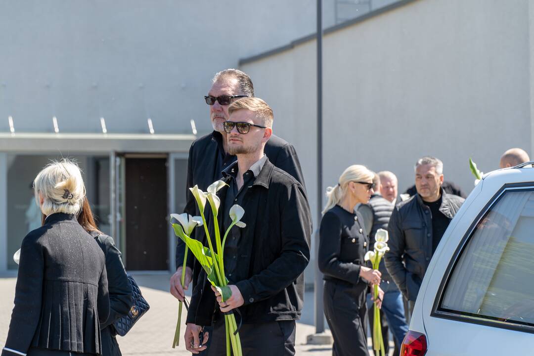 Amžinojo poilsio išlydima M. Sabonienė