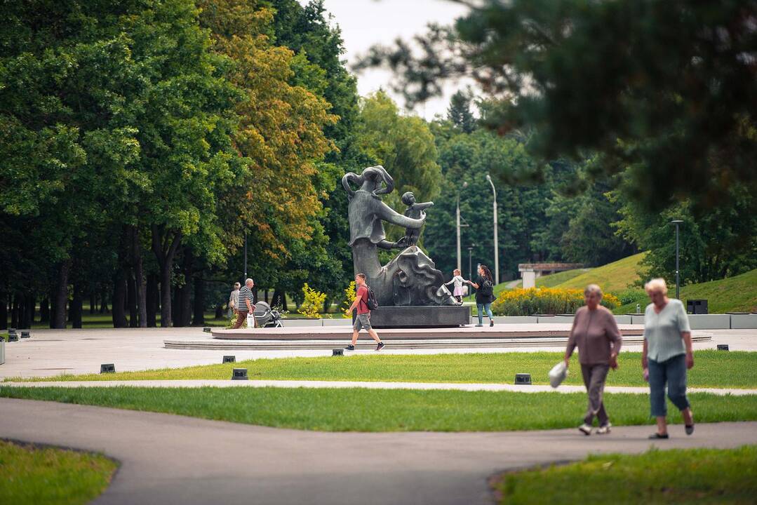 Atidaromas rekonstruotas Draugystės parkas: kas laukia lankytojų?