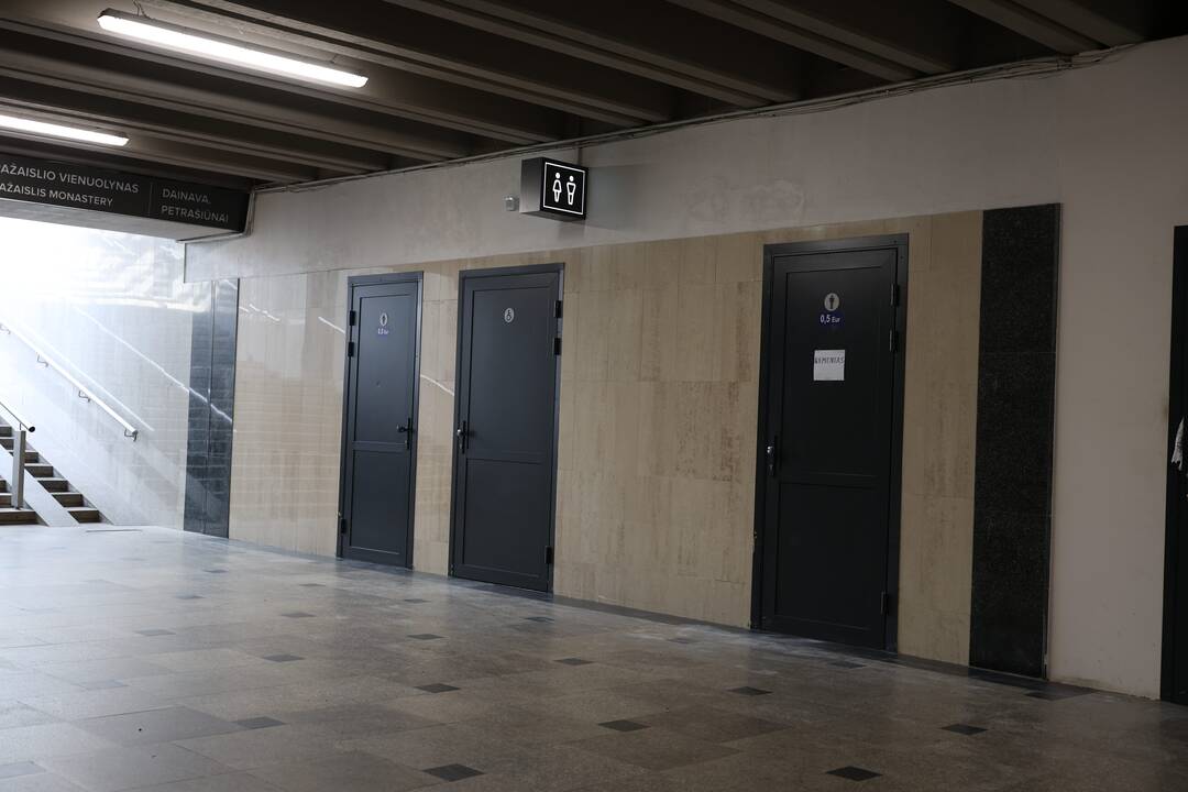 Požeminės perėjos moterų tualete mirė vyras