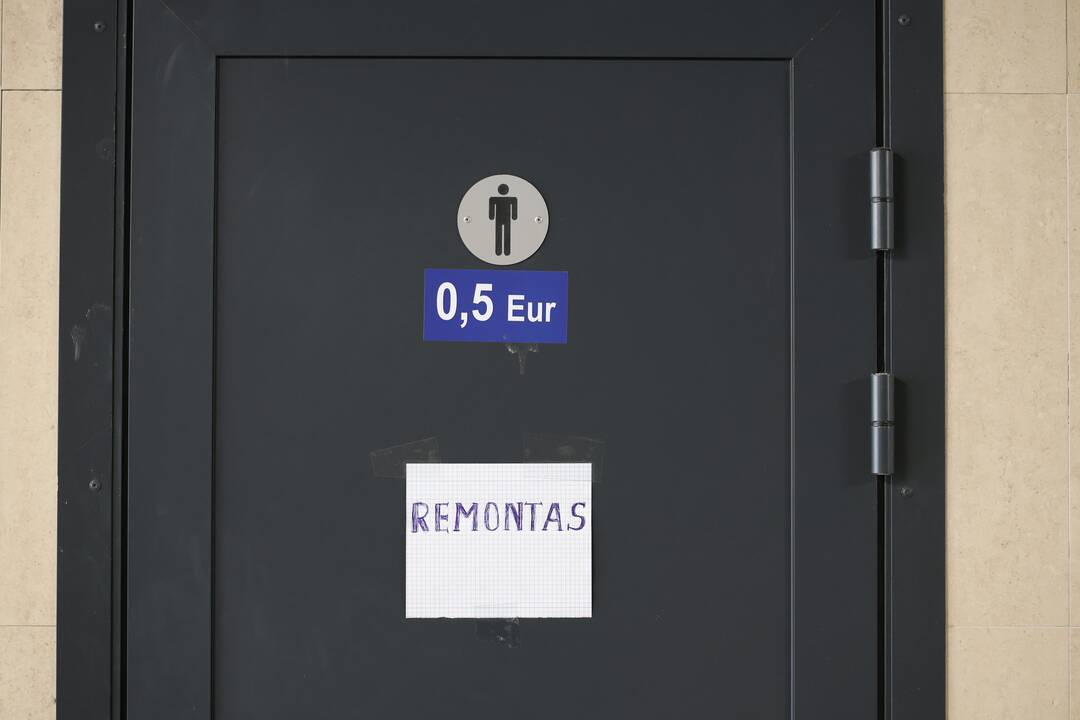 Požeminės perėjos moterų tualete mirė vyras