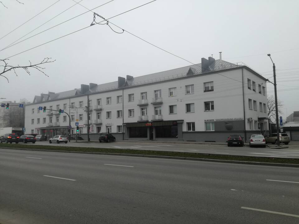 Rezultatas: M.Romerio g. įgyvendinta kvartalinė renovacija – vienu metu atnaujinti net vienuolika daugiabučių, sutvarkyta jų aplinka, parkavimo vietos, žaliosios zonos.