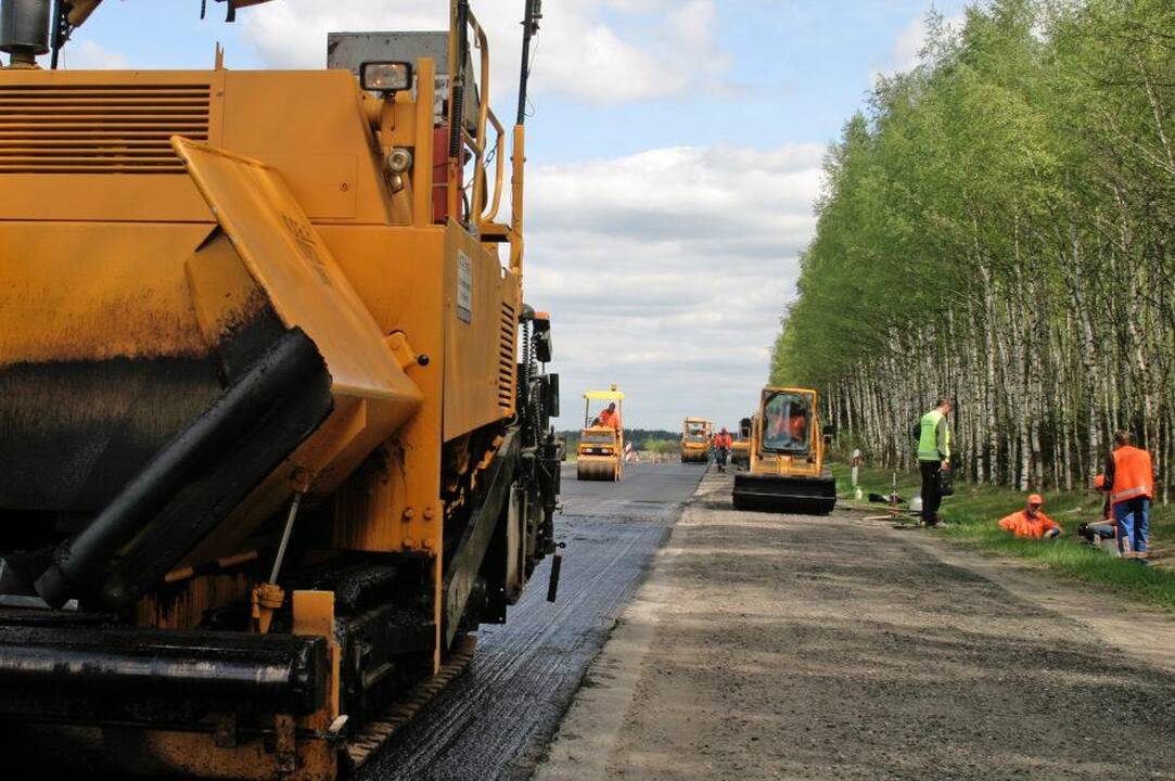 Paaiškino, kas kaltas dėl problemų transporto infrastruktūros sektoriuje