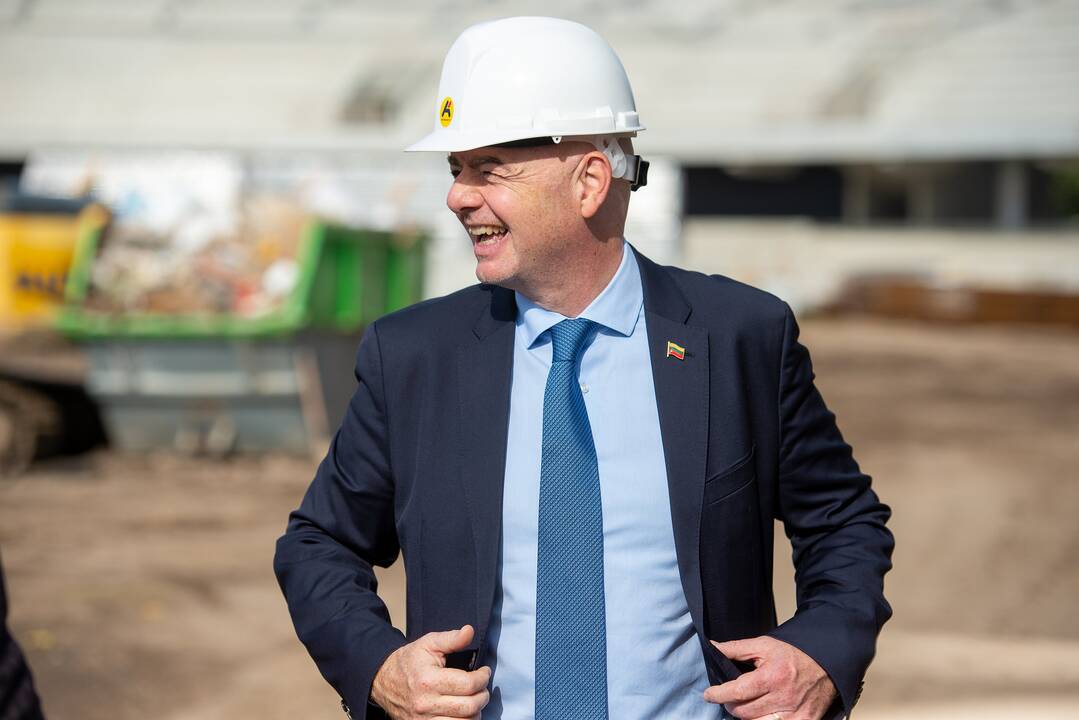 Gianni Infantino (kairėje) ir Visvaldas Matijošaitis (dešinėje)