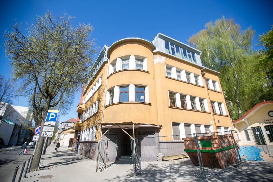 Situacija: rekonstrukcija V.Putvinskio g. 22 atlikta pažeidžiant pirminį projektą.