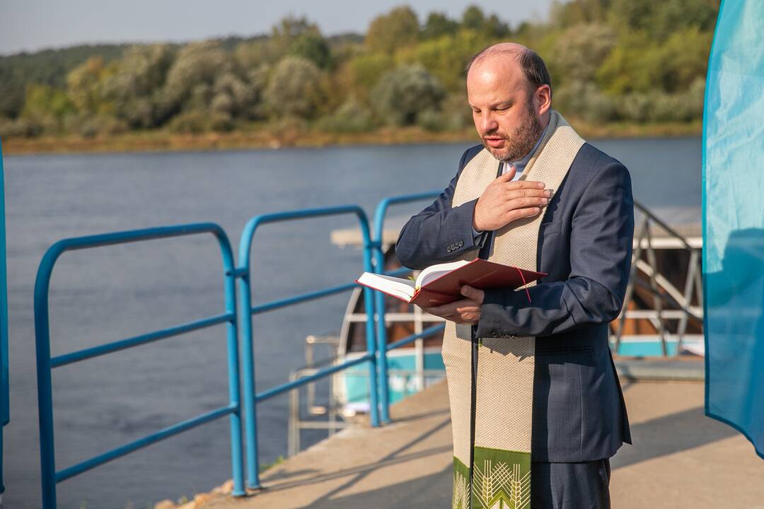 Paskirtis: kitą turizmo sezoną katamaranas tarnaus edukacinėms ir pažintinėms iškyloms Nemune tarp Zapyškio, Kulautuvos ir Kačerginės rengti.