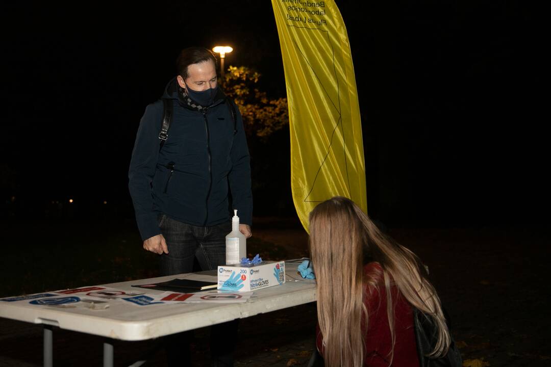 „Gilių kavos stalo po atviru dangumi Ąžuolyne“ atidarymo ir uždarymo renginys