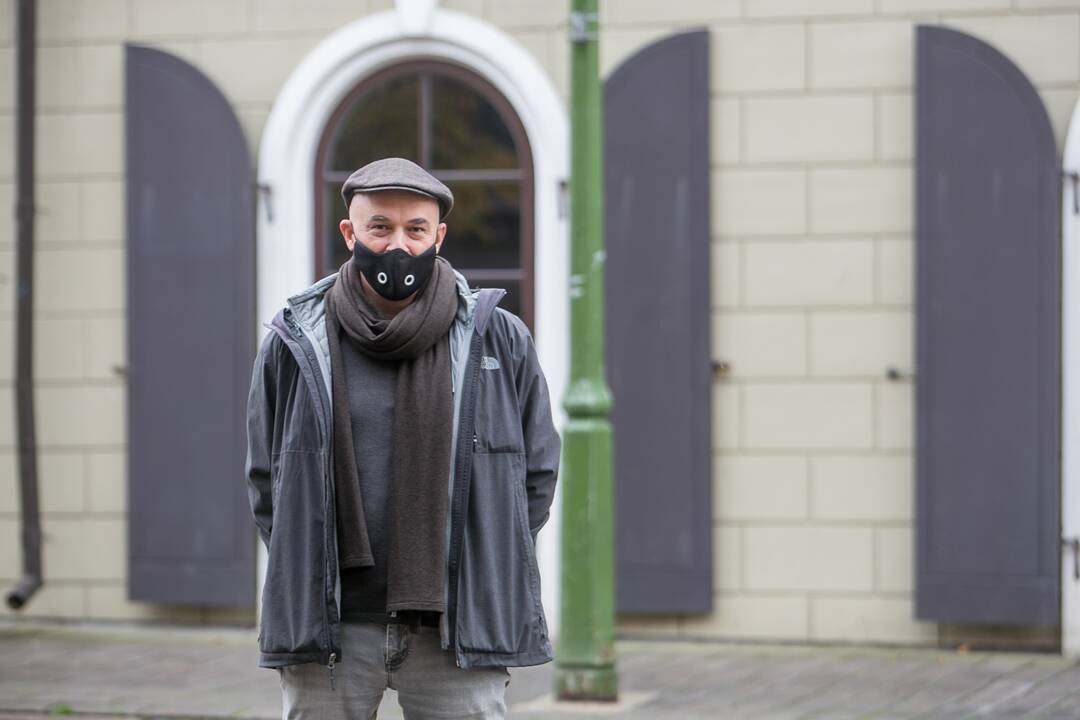 Laikas: anot G.Česonio, atskirų parodų trukmę diktuos temų aktualumas ir, žinoma, karantinas.