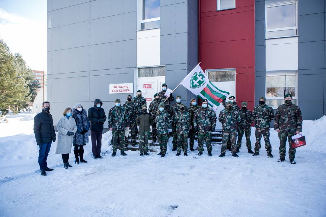Svarbu: šauliai visą pandemijos laiką buvo ligoninėse, keliuose, oro uostuose, kur reikėjo pagalbos.