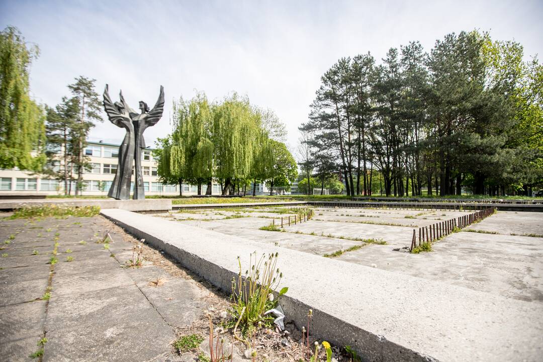 Neveikia: Taikos prospekte esančio fontano dalis kauniečių nė neprisimena, nes jis jau seniai apleistas.