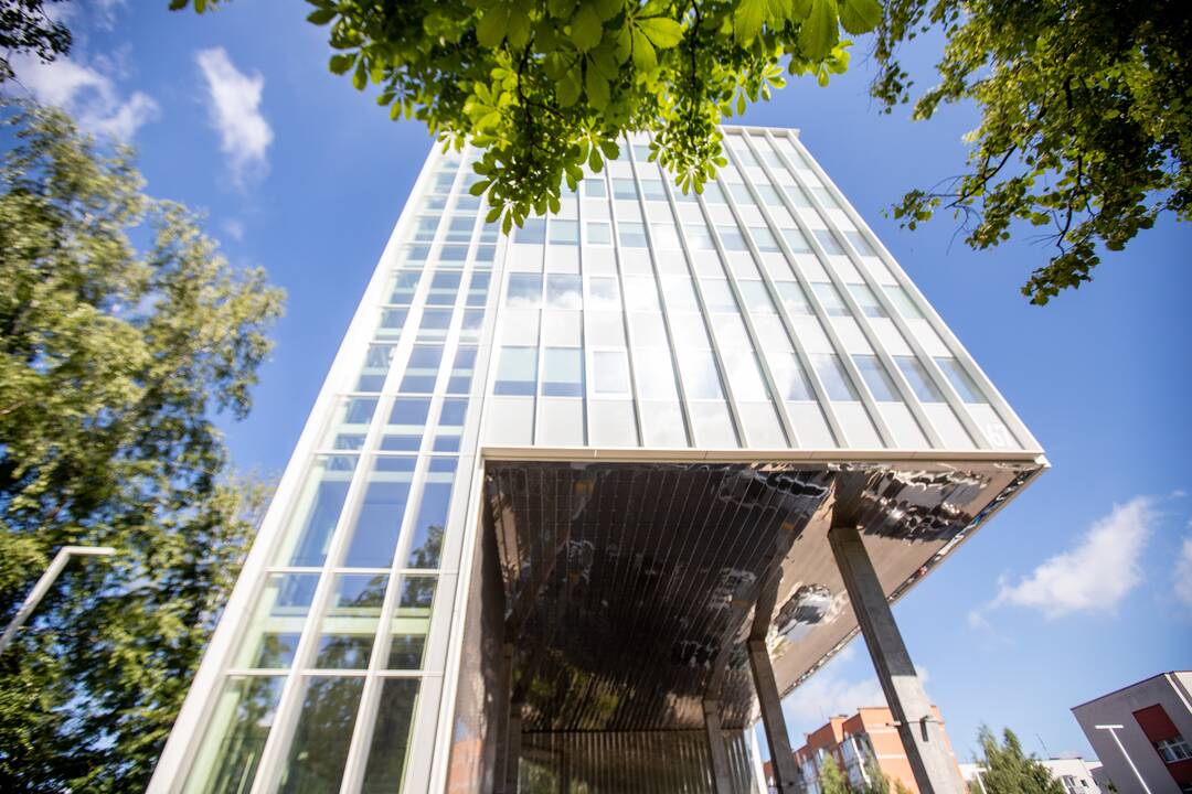 Naujos statybos keičia Savanorių prospekto veidą