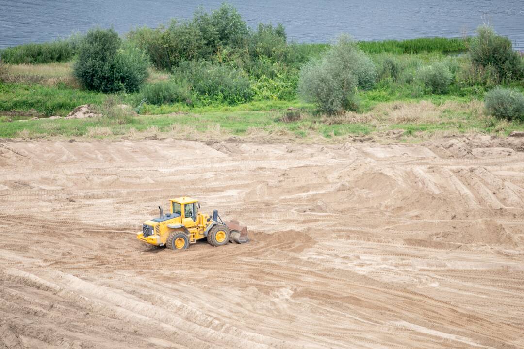 Panorama: baiminamasi, kad nuo piliakalnio atsivers vaizdas ne į Nemuną, o į naujas statybas.