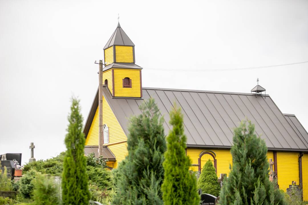 Terminas: bendrovė "Statija" Krūvandų koplyčios stogą pakeitė per liepos mėnesį.