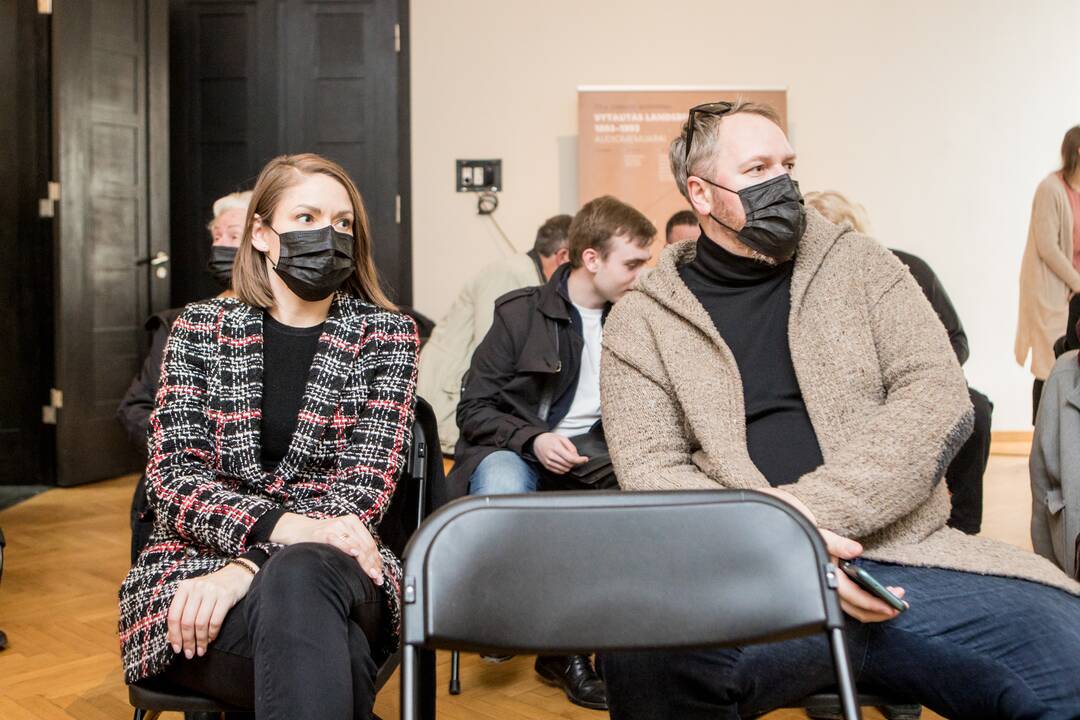 Viskas: dar vieno tęsinio nebus – knyga „Išlikę laisvi“ E.Kuckailis užbaigė Štefano istoriją.