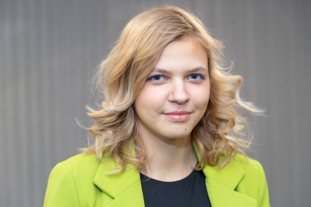 Partneris: nors sveria apie 17 kg, akordeonas Vyteniui ne našta, o ir Austėjai šis muzikinis instrumentas labai patinka.