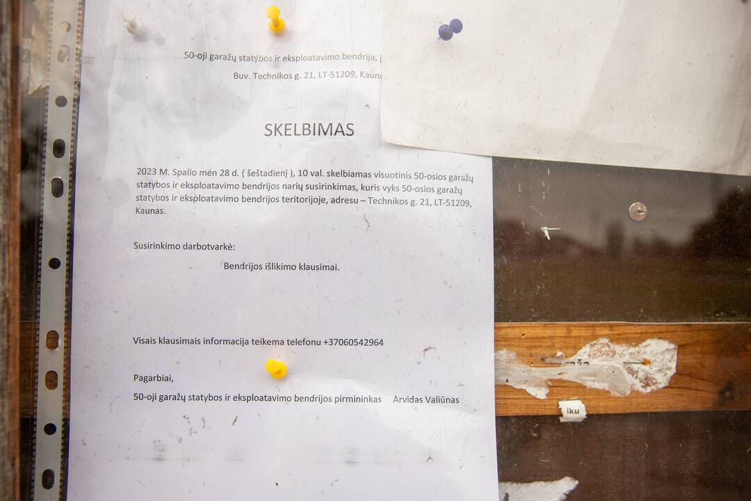 Problema: Technikos g. 21 sklypas – privatus, bet garažų savininkai nelegaliai naudojasi žeme ir ignoruoja teisėtus reikalavimus.