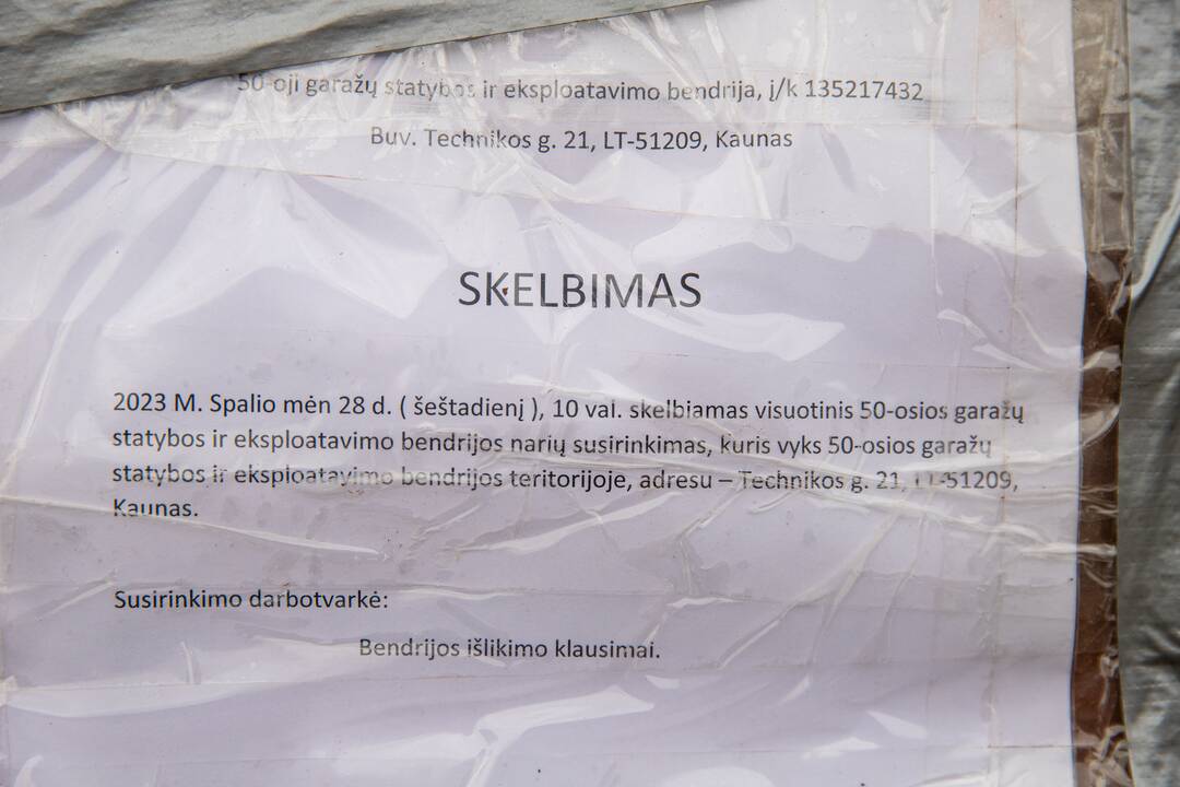 Problema: Technikos g. 21 sklypas – privatus, bet garažų savininkai nelegaliai naudojasi žeme ir ignoruoja teisėtus reikalavimus.