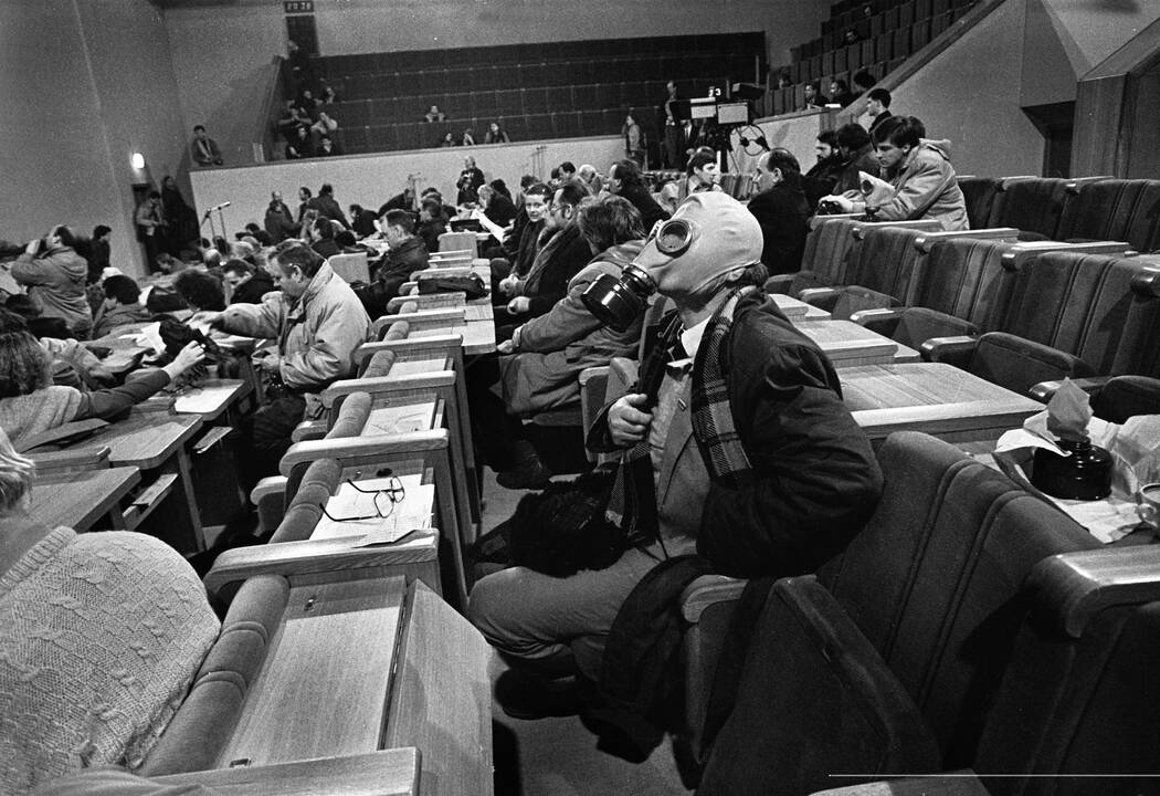 Istorija: 1991 m. A.Butkevičius parlamentui ginti buvo subūręs apie 2,5 tūkst. žmonių.