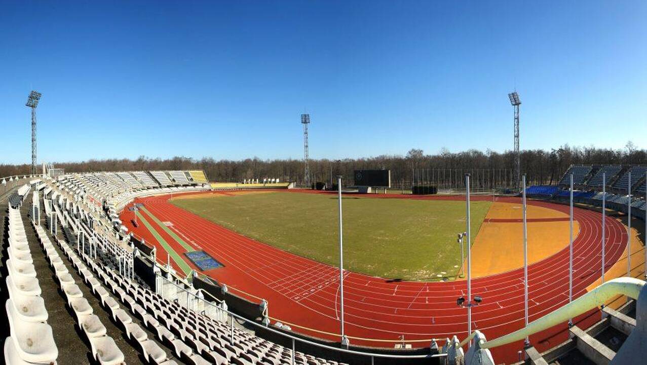 Kauniečius pakvies į unikalų eksperimentą: futbolą žais tamsoje