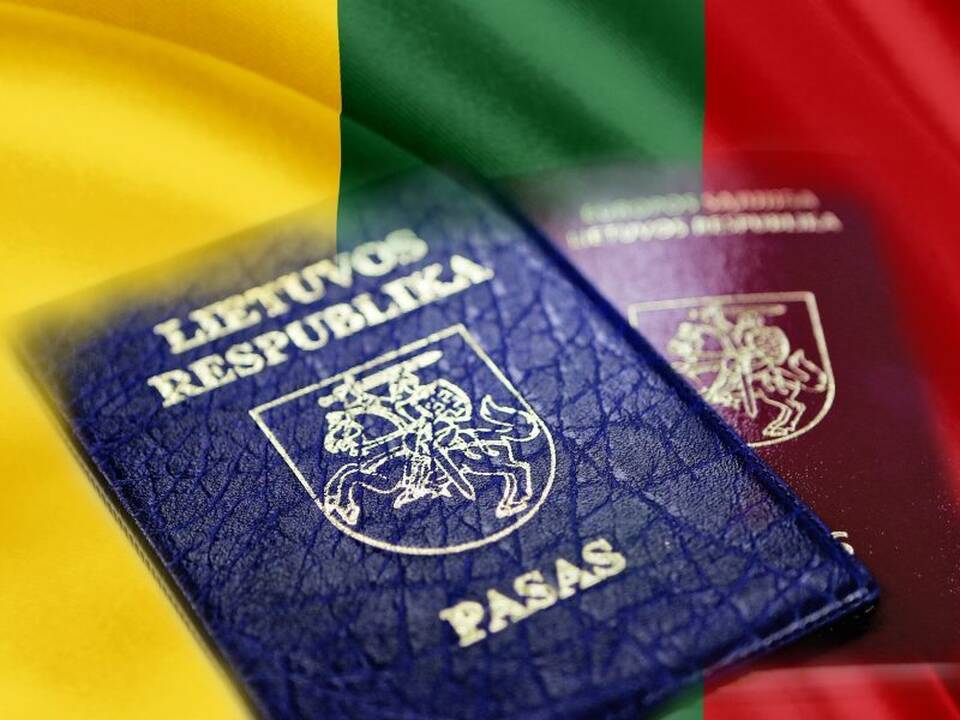 URM siūlo leisti emigrantų palikuonims atkurti pilietybę tik atvykus į Lietuvą