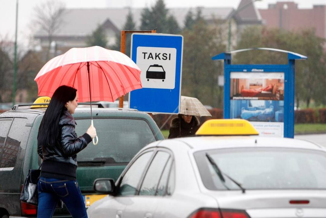 Aktualu pakaunės gyventojams: taksi stotelės galimos ir privačioje žemėje