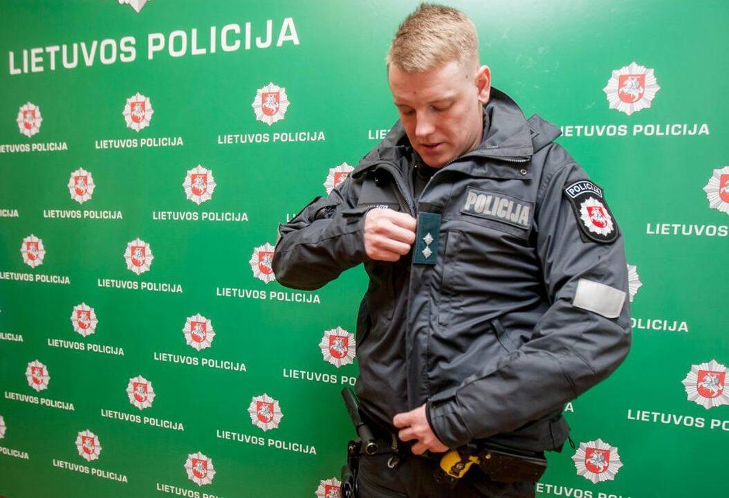 Lietuvos policininkams – naujos uniformos ir vokiški batai