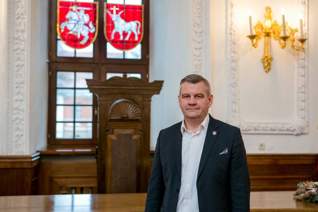 1920: Lietuvos kariuomenės 5-ojo pulko 3-ios kuopos kareiviai ir karininkai apkasuose miške prie fronto linijos su lenkais.