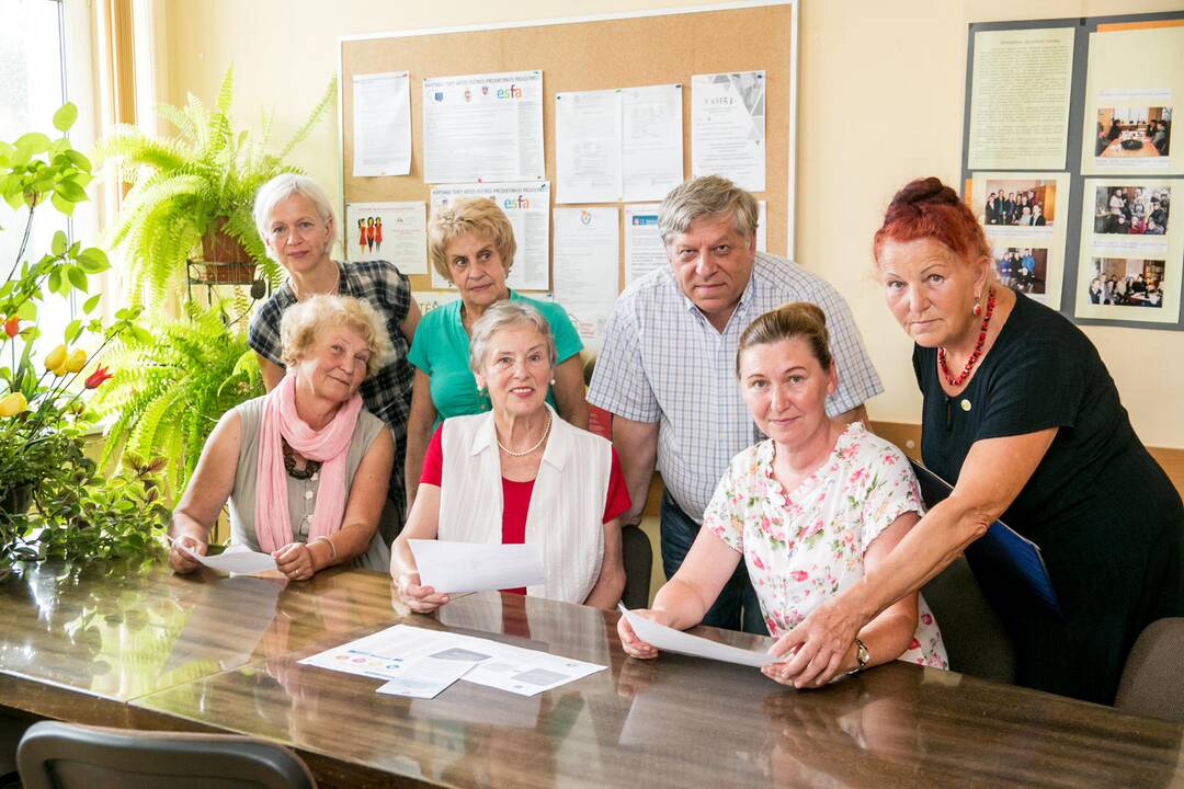 Vertina: J.Kazėnas pasakojo, kad jam svarbiausia Birutės apsilankymo dalis – pašnekesiai su ja.