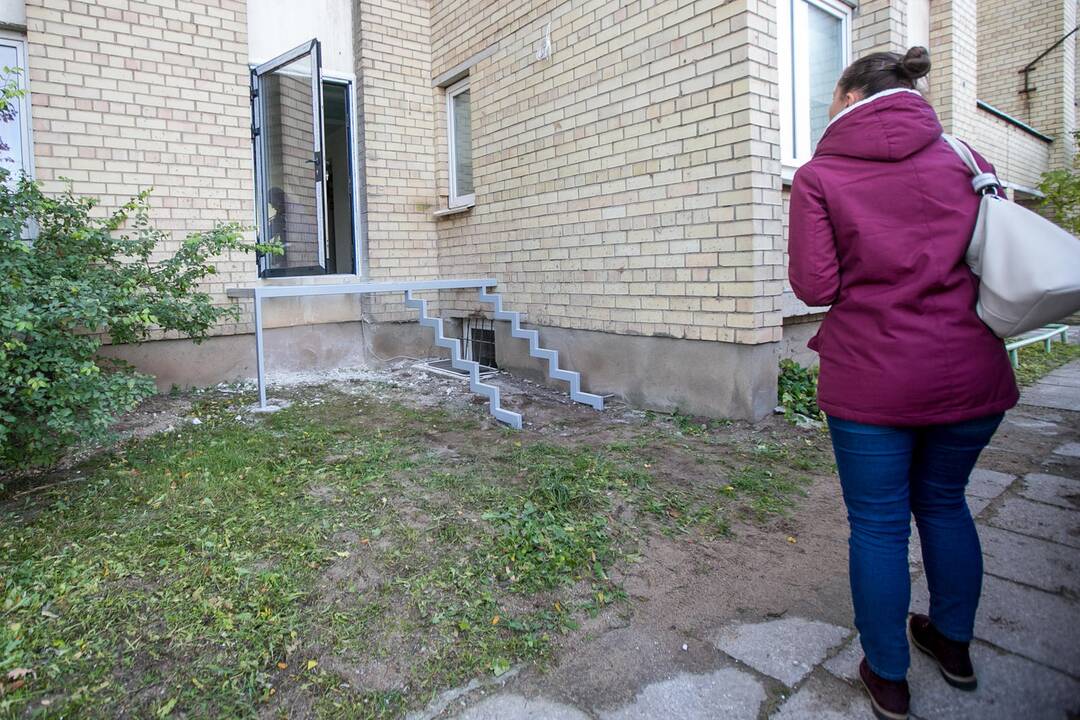 Paskirtis: butas keičiamas į odontologijos kabinetą.