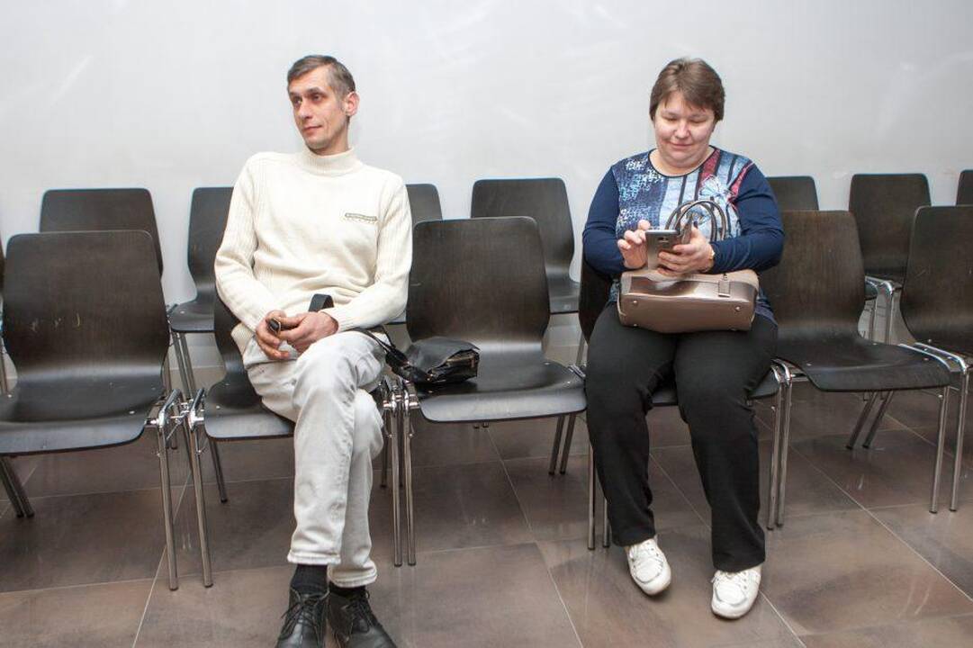 Danguolė Bagdonienė (kairėje), Renata Glavickienė su savo sutuoktiniu Aidu.