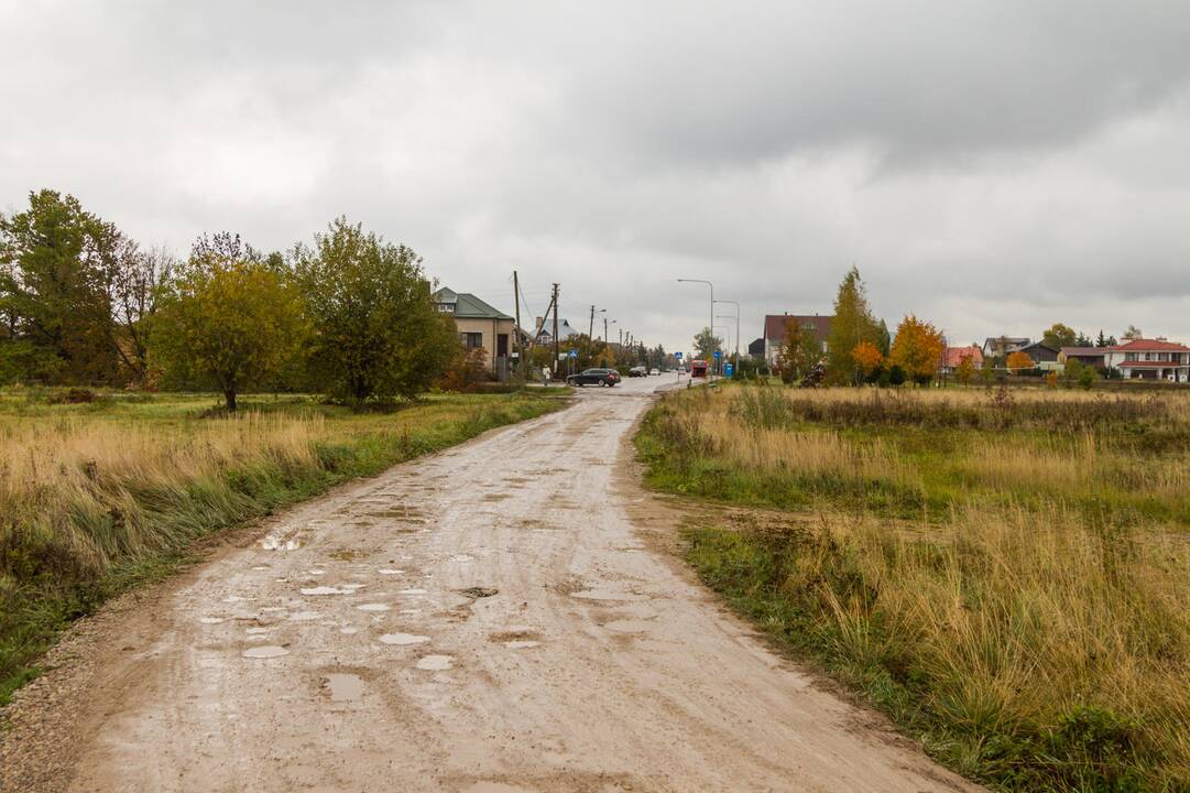 Vaizdas: dalis Technikumo gatvės nusėta duobių.