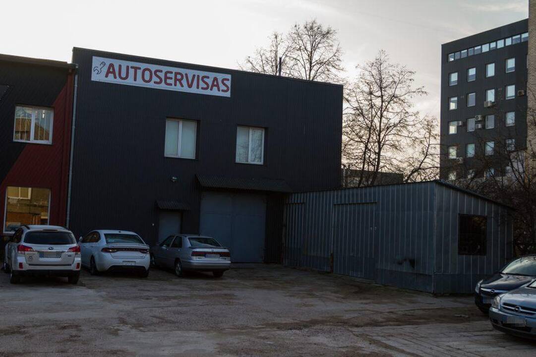 Tyrimas: teisėsaugininkai neatskleidžia, ar šios patalpos Raudondvario plente buvo išsinuomotos pasinaudojus padirbtu dokumentu.