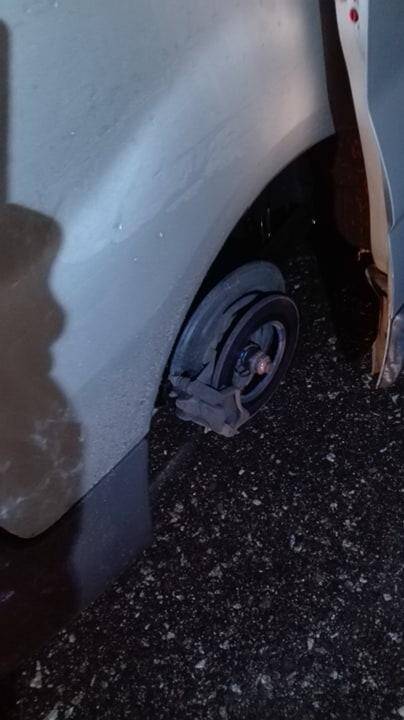 Pasipiktino: Š.Jasiukevičius nesuprato, kodėl turi mokėti už tai, kad jo ekskursijos dalyviams buvo išnuomotas techniškai netvarkingas automobilis.