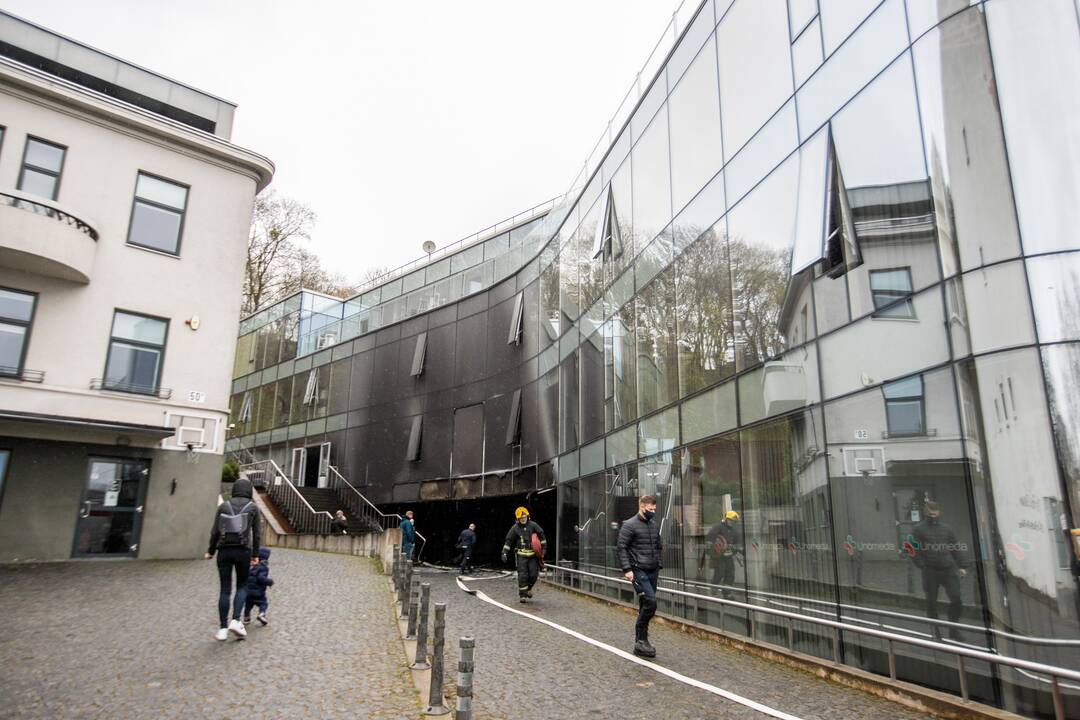 Kaune degė verslo centro „Capital“ pastatas
