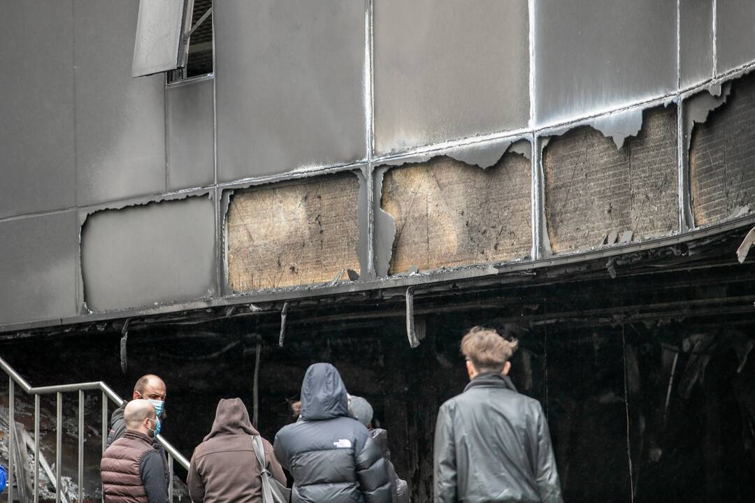 Kaune degė verslo centro „Capital“ pastatas