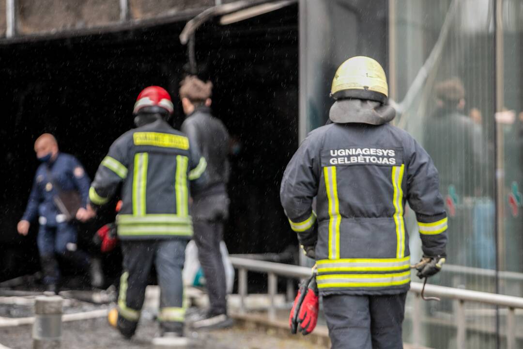 Kaune degė verslo centro „Capital“ pastatas