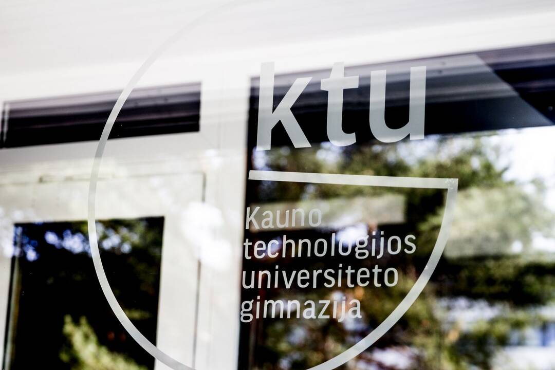 Ar buvęs KTU gimnazijos mokytojas seksualiai priekabiavo prie mokinių, tirs prokuratūra