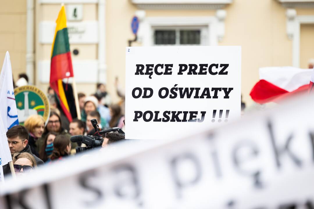 Mitingas tautinių mažumų mokykloms apginti