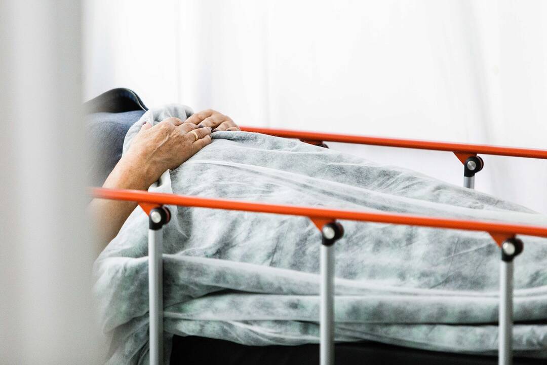 Žiauri nelaimė Naujojoje Vilnioje: aiškėja, kad kojos netekusi moteris galėjo būti neblaivi