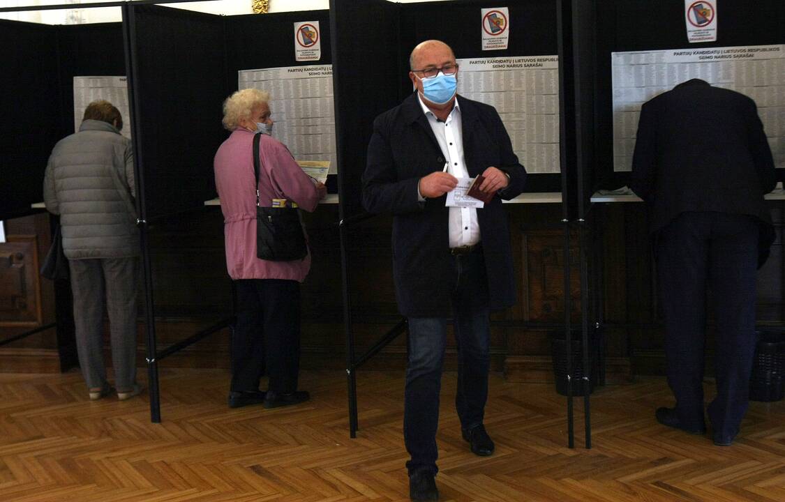 Seimo rinkimuose iš anksto balsavo Kauno meras V. Matijošaitis