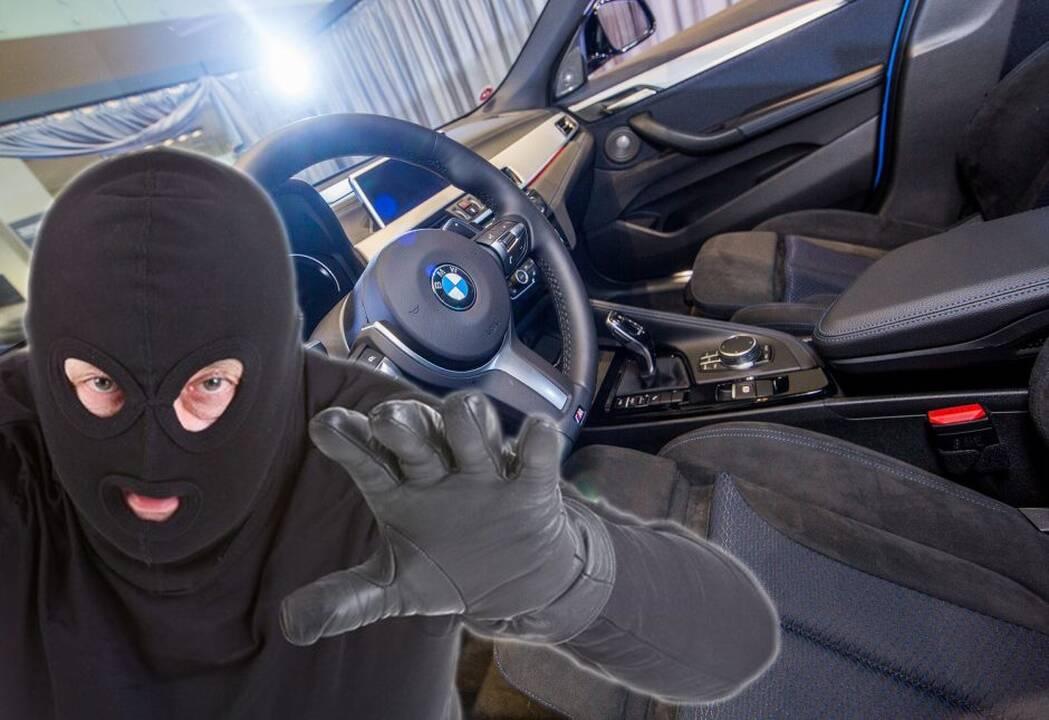 Įžūli vagystė pačiame Kauno centre: BMW savininkas skaičiuoja tūkstantinį nuostolį