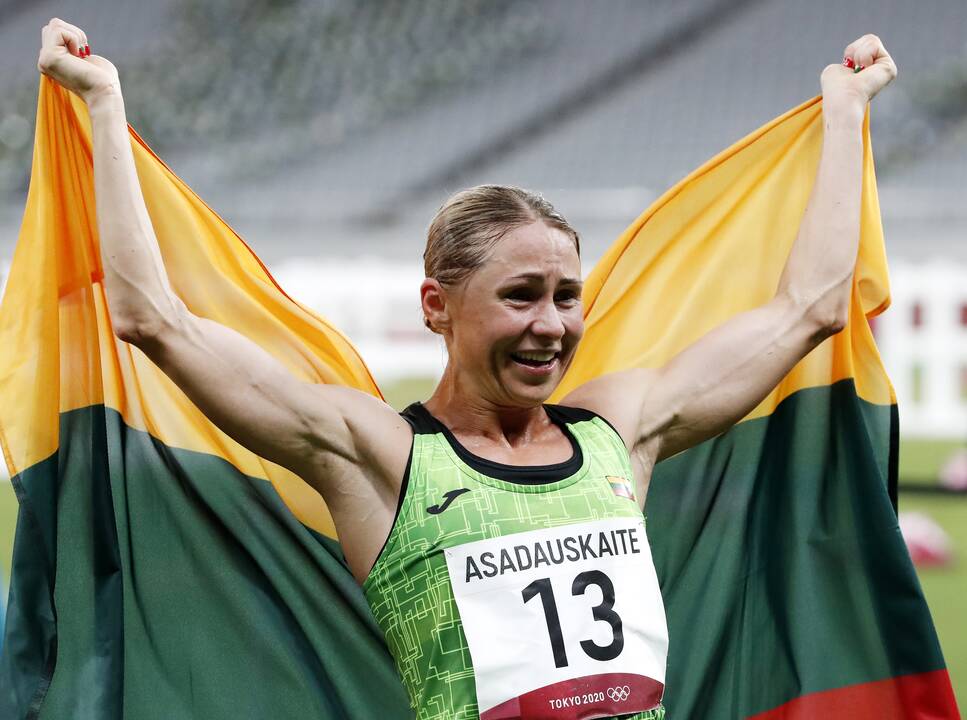 Laura Asadauskaitė-Zadneprovskienė