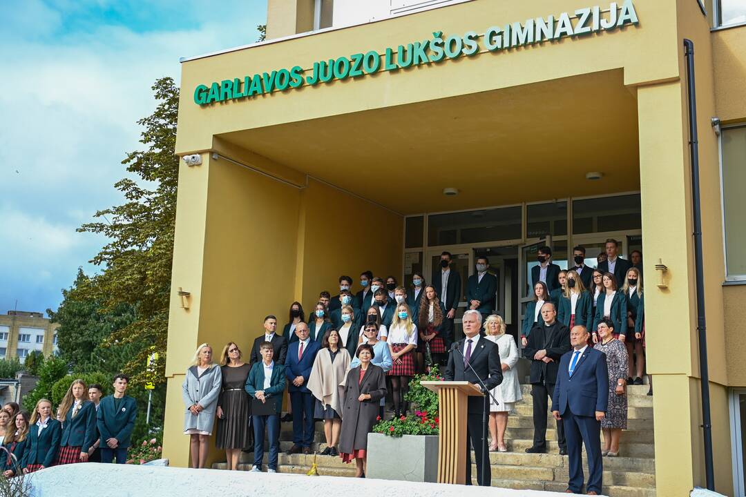 Prezidento dėmesys patriotiškumui Garliavos J. Lukšos gimnazijos Rugsėjo 1-osios šventėje