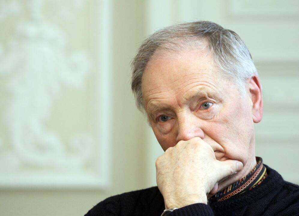  Romualdas Rakauskas