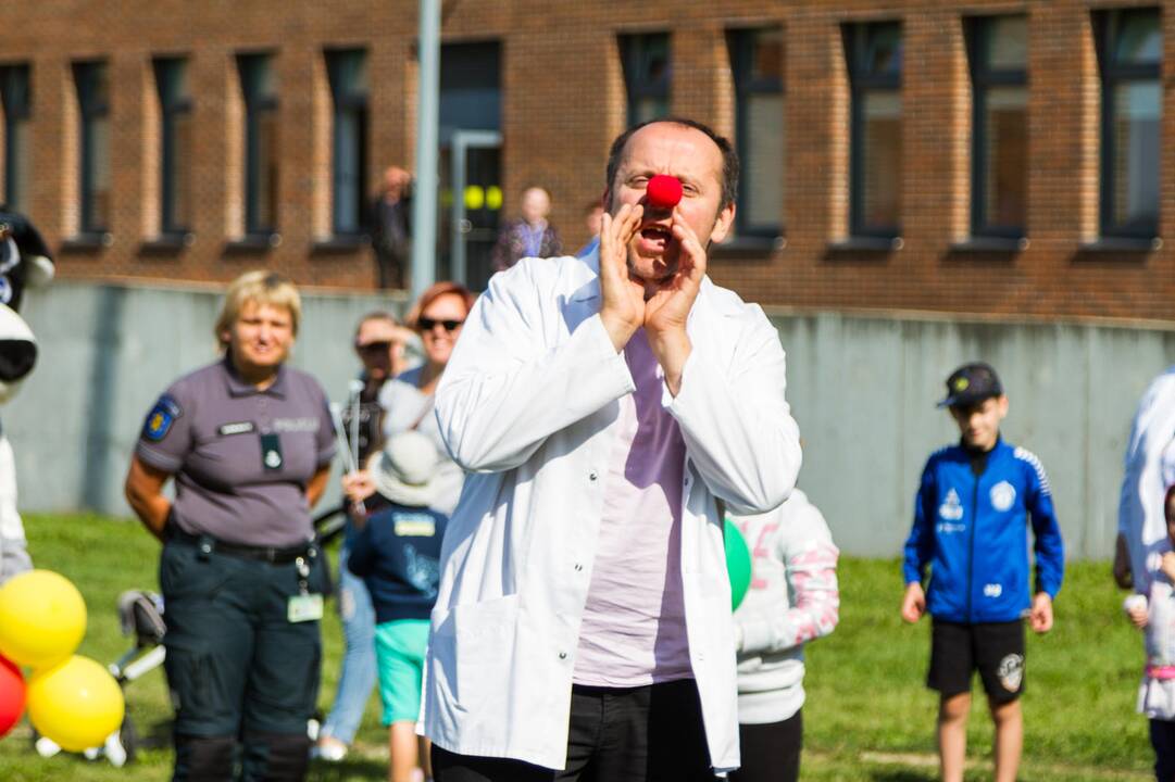 Policijos ir jojikų siurprizas ligoniukams