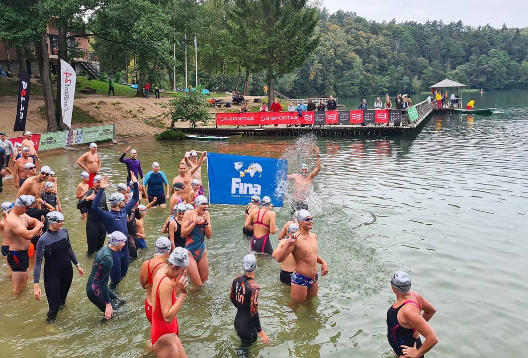 Išbandymas: Vilniaus plaukimo maratonas – asmeninis iššūkis kiekvienam dalyviui.