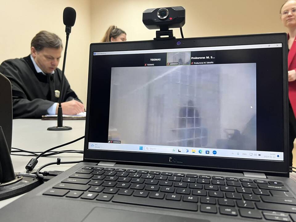 Įtariamąjį mergaitės pagrobimu prašoma suimti trims mėnesiams