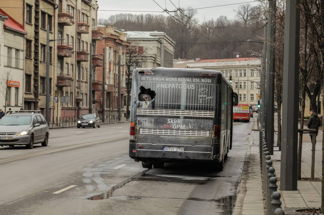 Kauno centre užsidegė autobusas