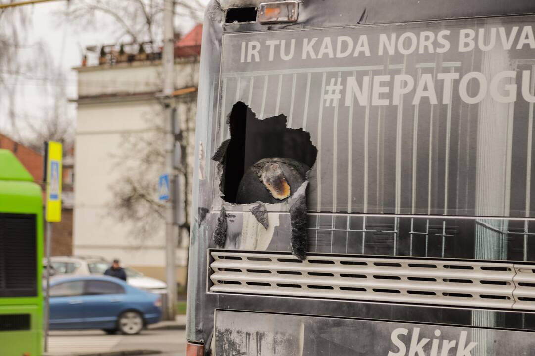 Kauno centre užsidegė autobusas