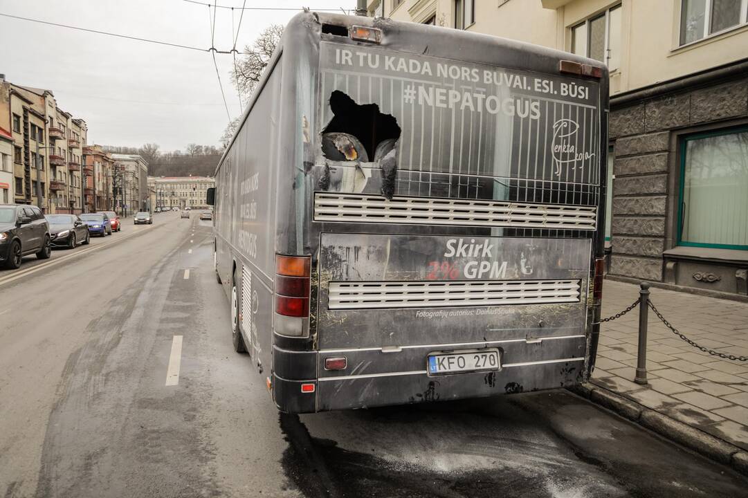 Kauno centre užsidegė autobusas