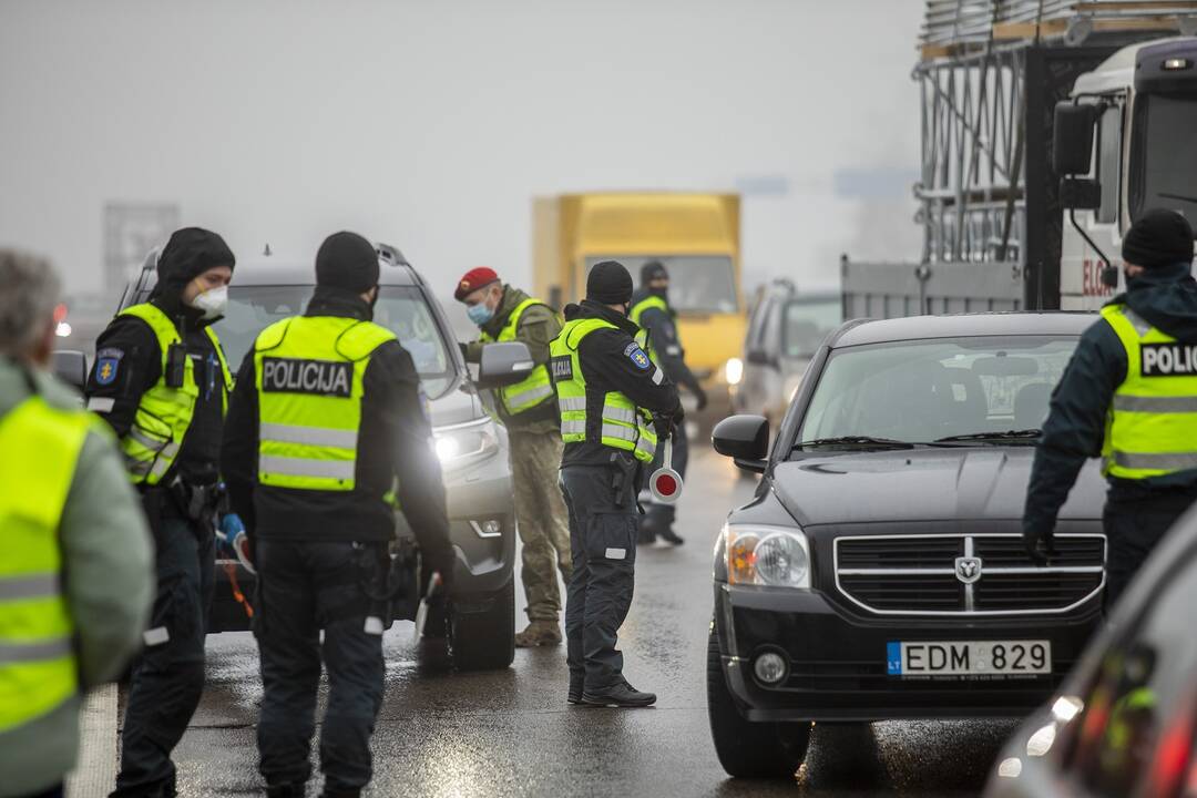 Siūloma, kad Vyriausybė per ekstremalią situaciją žmogaus teises galėtų riboti pusmetį